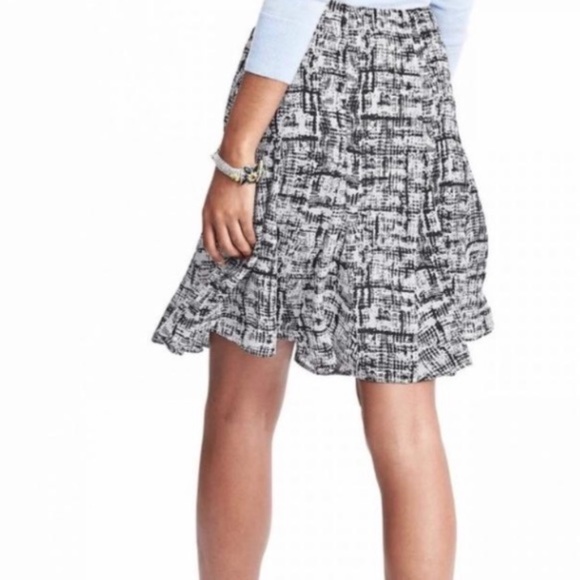 Banana Republic Navy/Soft Gray Trapeze Skirt, Fully Lined, Size 2 - Picture 2 of 11